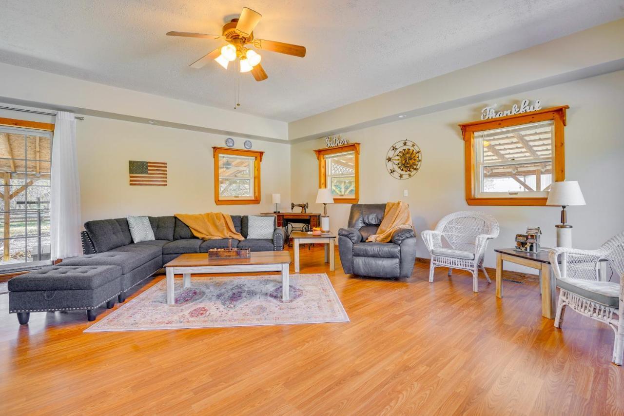 Villa Hocking Hills Hideaway With Hot Tub And Fire Pit! Logan Exterior foto
